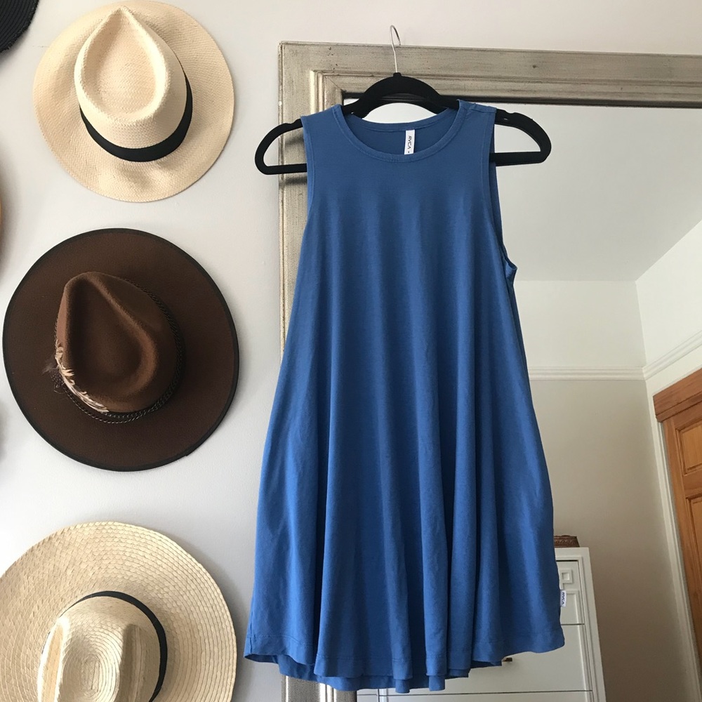 Swing dress with pockets